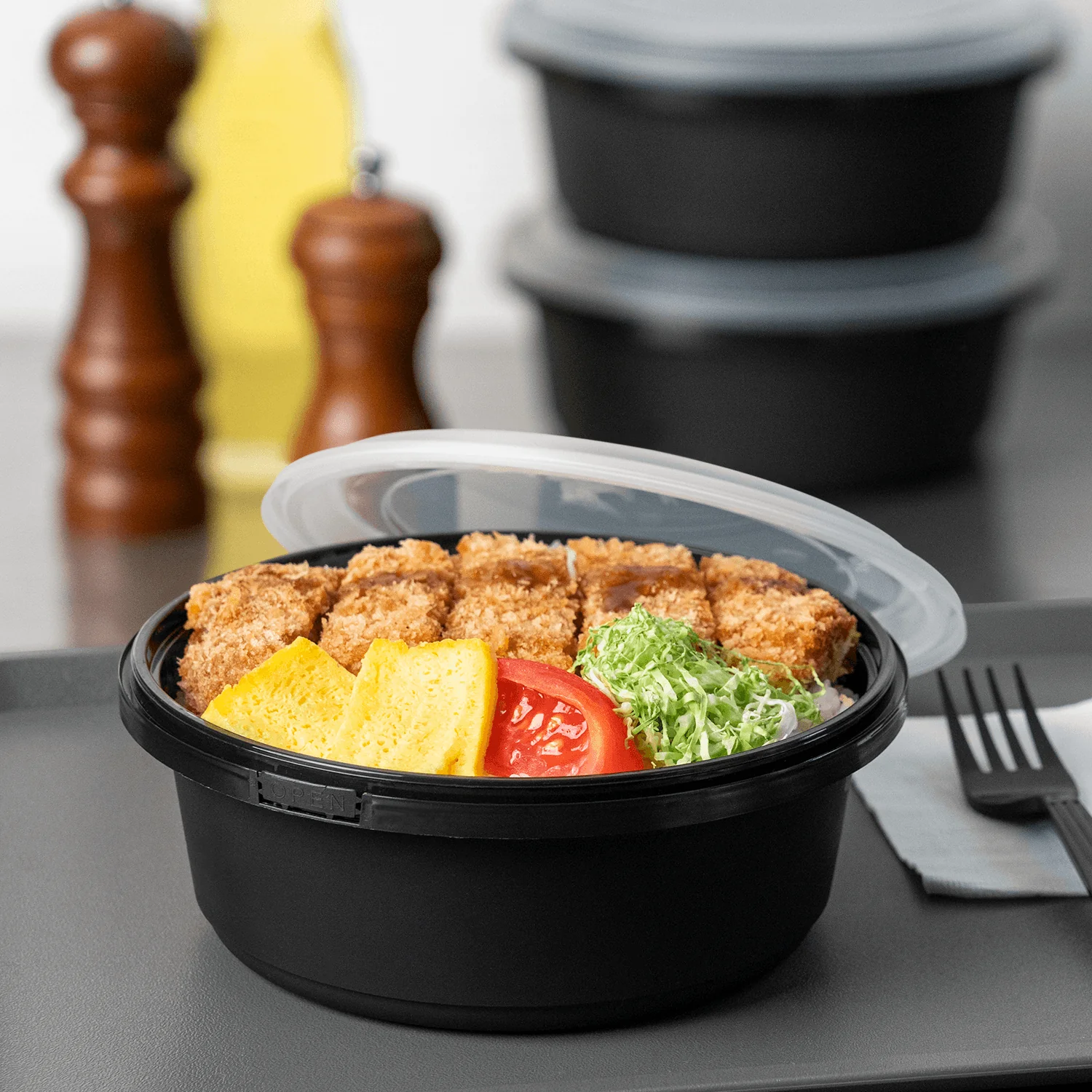 34 oz pp tamper resistant microwaveable black food container w/clear lid 150 sets / cs